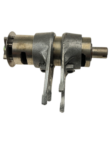 Wałek krzywkowy do skrzyni biegów ZS YCF